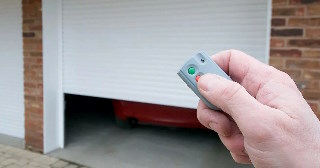 Купить автоматику для рулонных ворот Тихорецк, цена от 2704 руб.