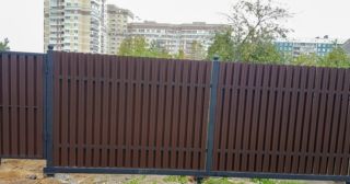 Купить распашные ворота из штакетника Тихорецк, цена от 2704 руб.